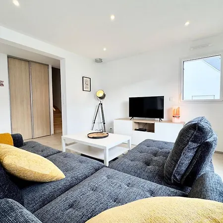 Holiday home Maison Neuve Contemporaine - 10min Des Plages *