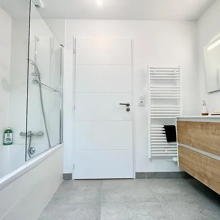 Holiday home Maison Neuve Contemporaine - 10min Des Plages